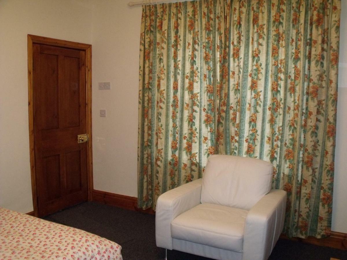 Cosy Ground Floor Disabled Friendly Room In Farm House Llandderfel Dış mekan fotoğraf