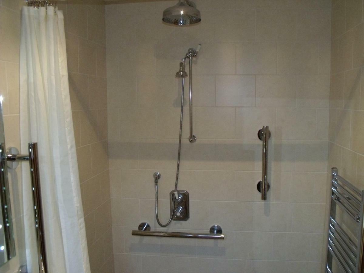 Cosy Ground Floor Disabled Friendly Room In Farm House Llandderfel Dış mekan fotoğraf